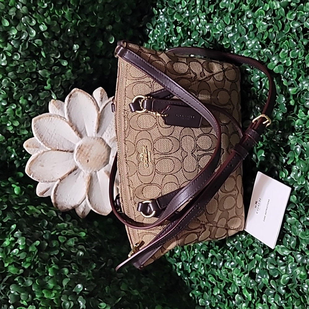 NWT, Coach Kelsey Mini Handbag